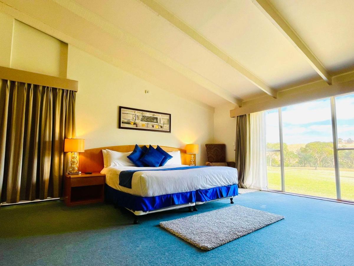 Breakfree Wirrina Cove Hotel Екстериор снимка