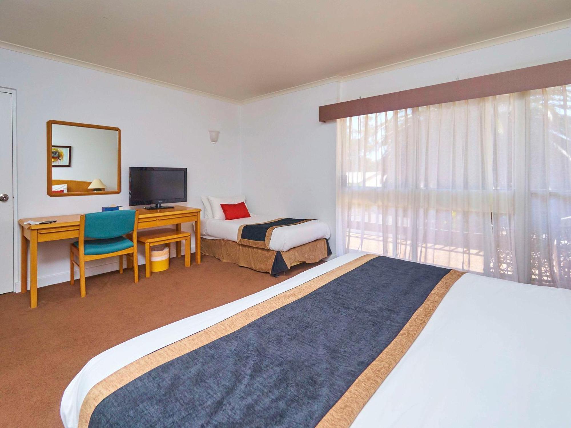 Breakfree Wirrina Cove Hotel Екстериор снимка
